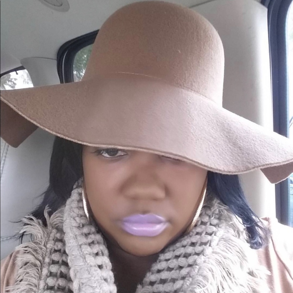 Floppy hats
